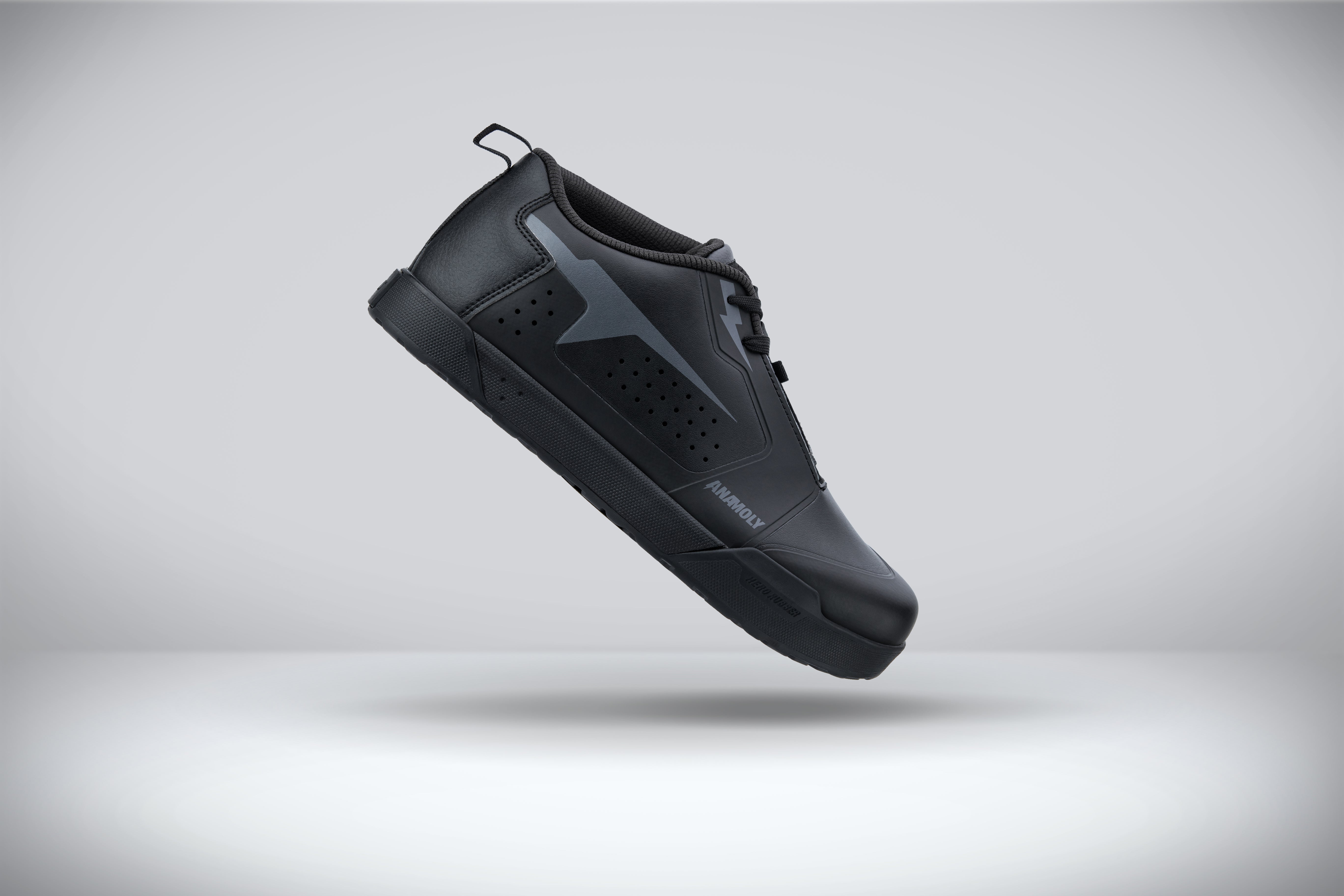 Anamoly Mountain Bike Shoe